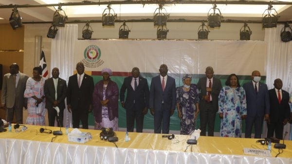 Uma Sessão parlamentar centrada sobre os desafios políticos e de segurança na Africa Ocidental